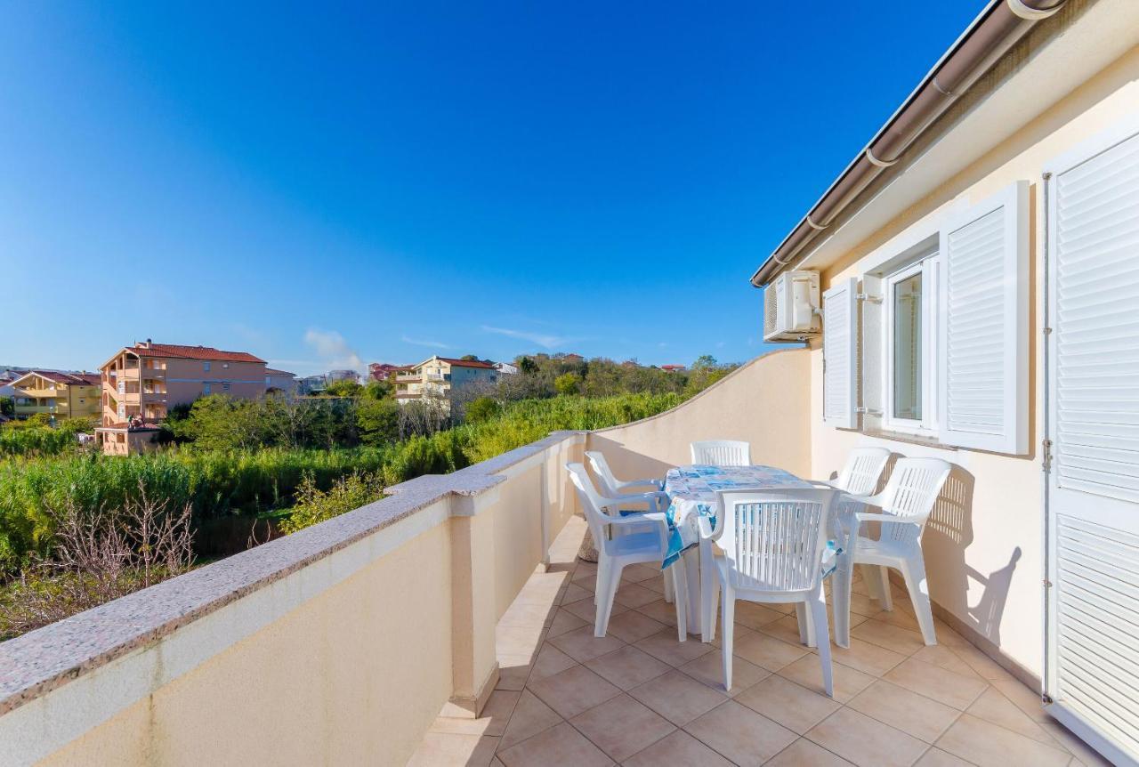 Apartments Marija P Lopar Exterior foto